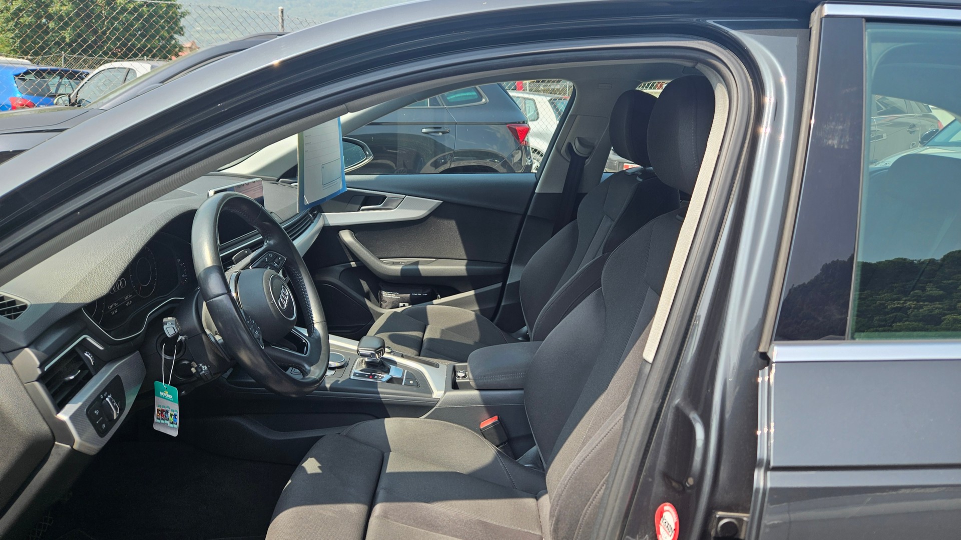 AUDI A4 Avant 2.0 TFSI Sport S-tronic-image-5