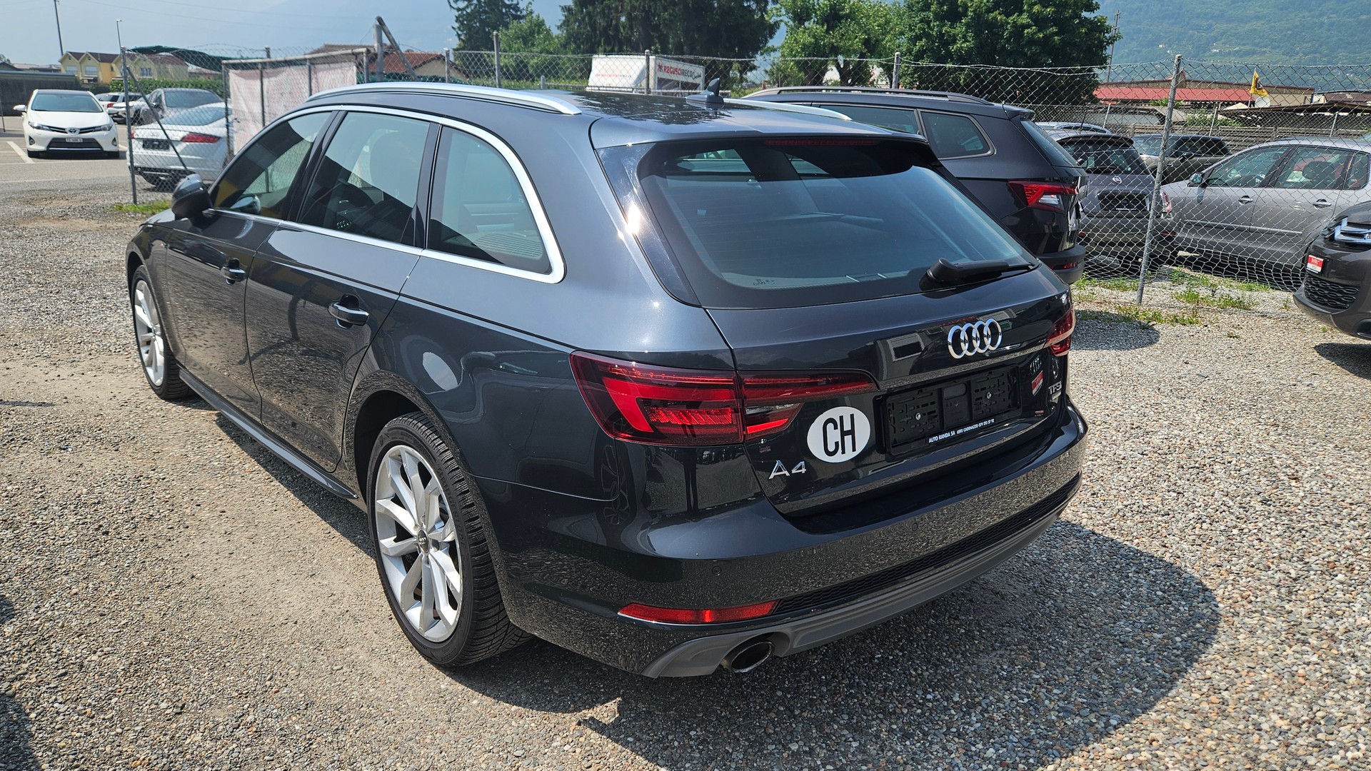 AUDI A4 Avant 2.0 TFSI Sport S-tronic-image-2