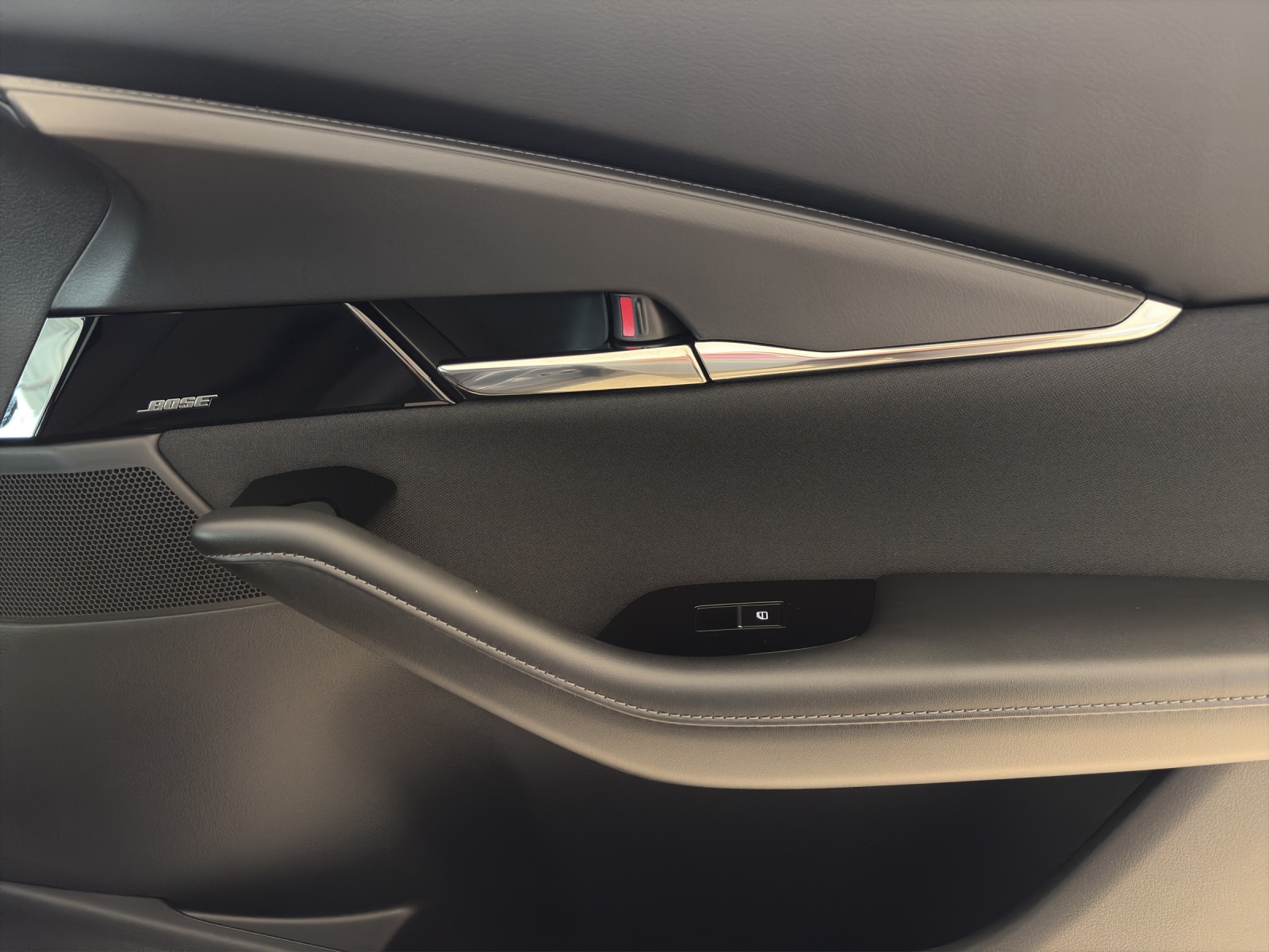 MAZDA CX-30 SKYACTIV-X 186 M Hybrid Exclusive Line AWD AT-image-10