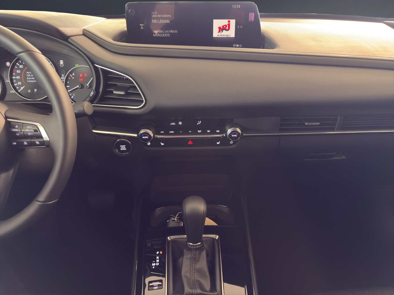 MAZDA CX-30 SKYACTIV-X 186 M Hybrid Exclusive Line AWD AT-image-12