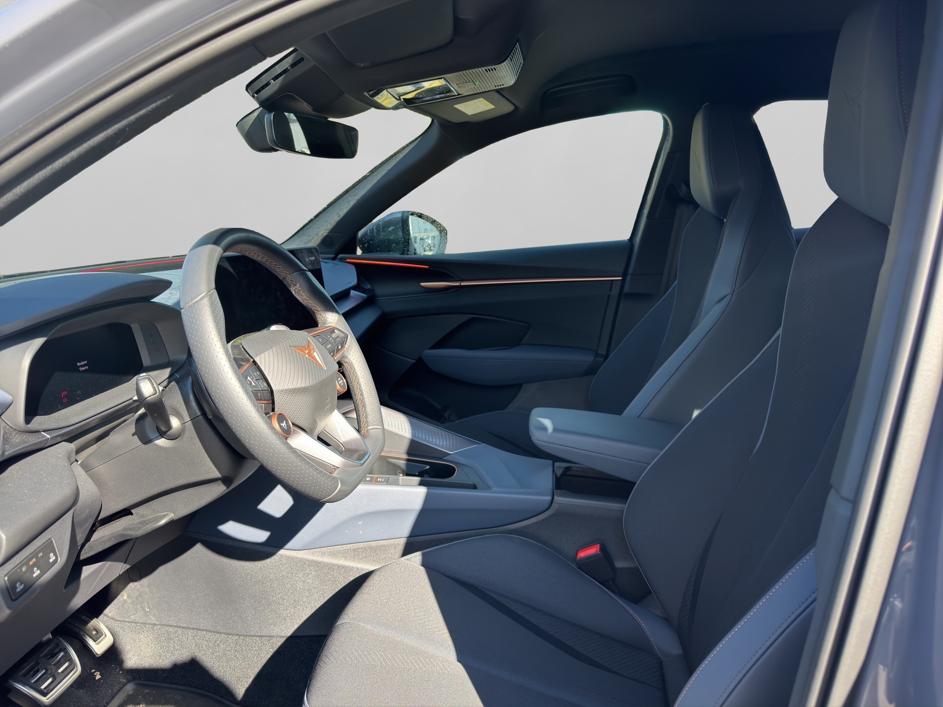 CUPRA Terramar 1.5 eTSI DSG-image-8
