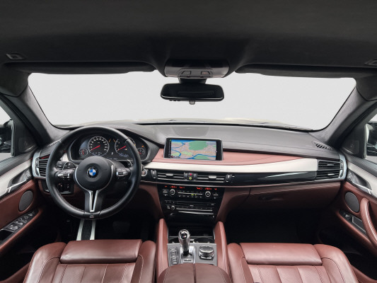 BMW X6M-image-10