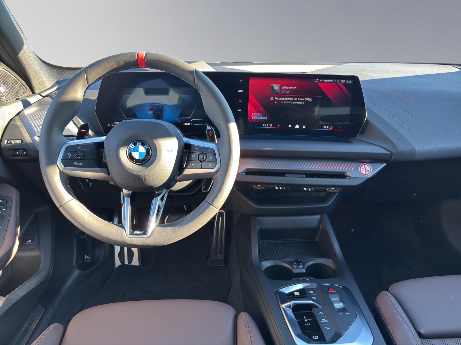 BMW M135i xDrive-image-7