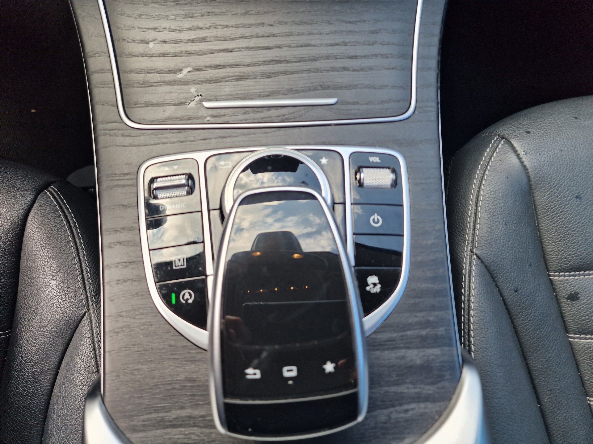 MERCEDES-BENZ GLC 250 AMG Line 4Matic 9G-Tronic 24Mt Gara-image-15