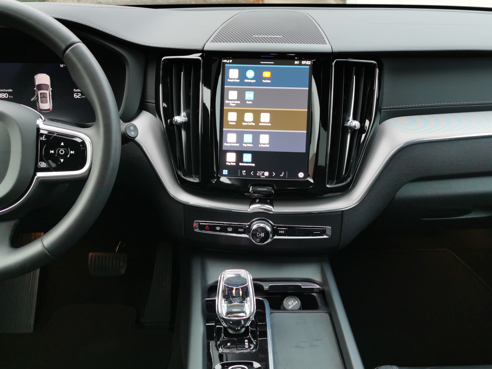 VOLVO XC60 2.0 T8 TE XCENTRIC eAWD-image-9