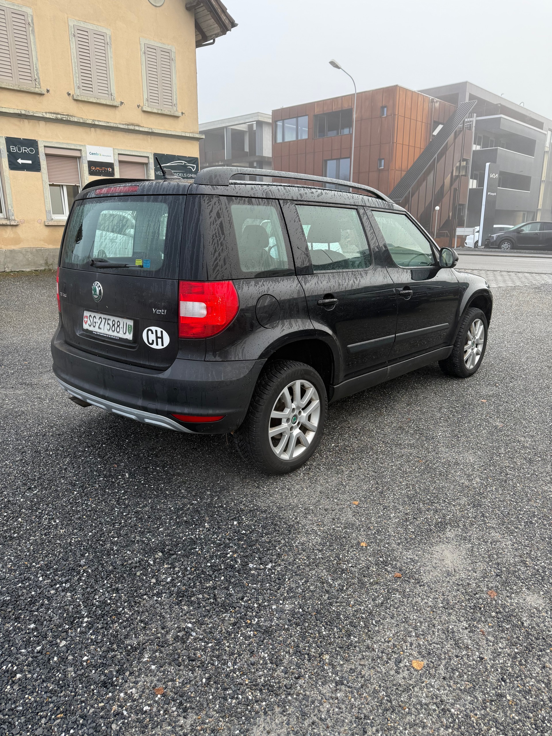 SKODA Yeti 2.0 TDI L&K 4x4 DSG-image-2