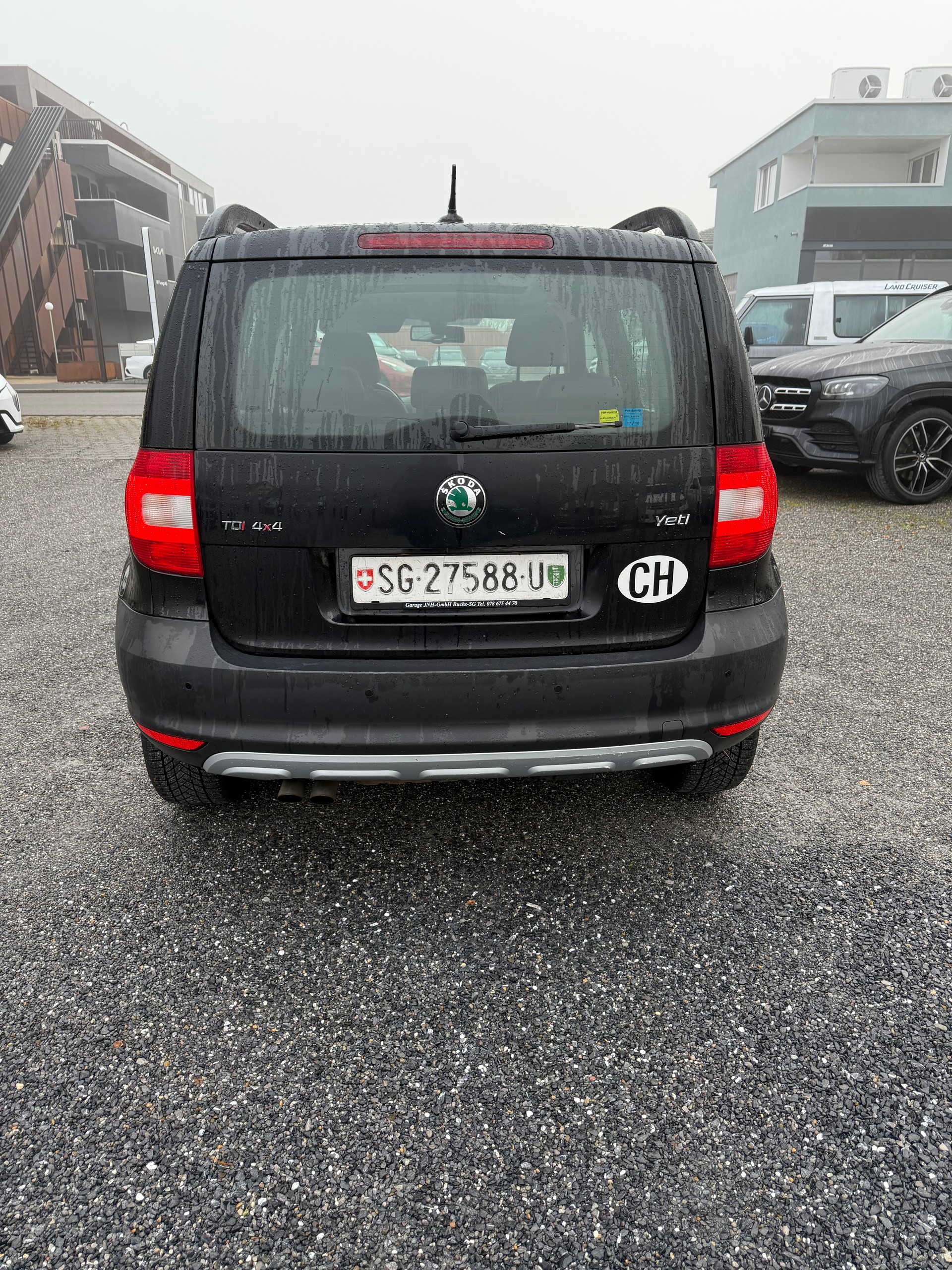 SKODA Yeti 2.0 TDI L&K 4x4 DSG-image-13