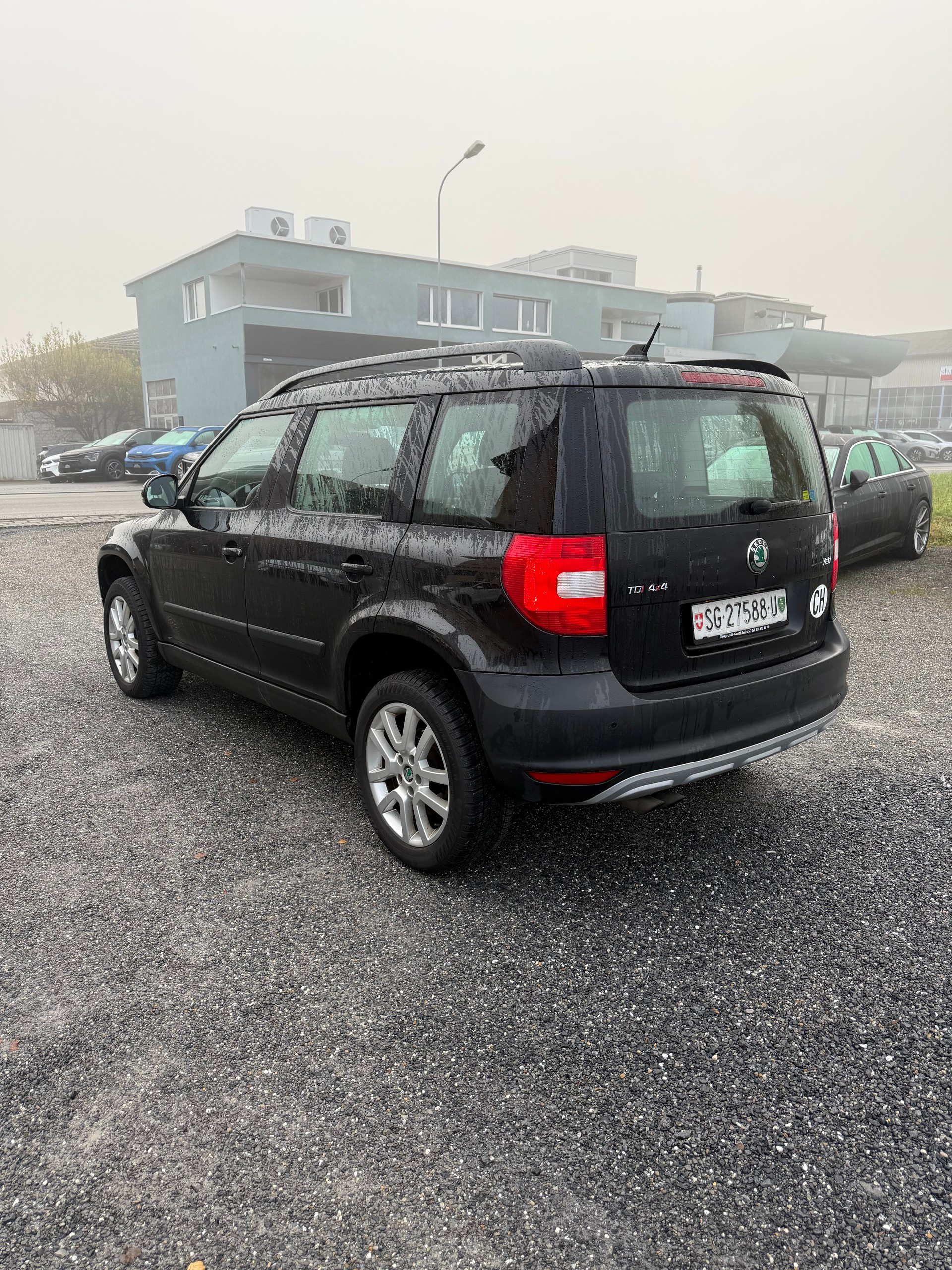 SKODA Yeti 2.0 TDI L&K 4x4 DSG-image-3
