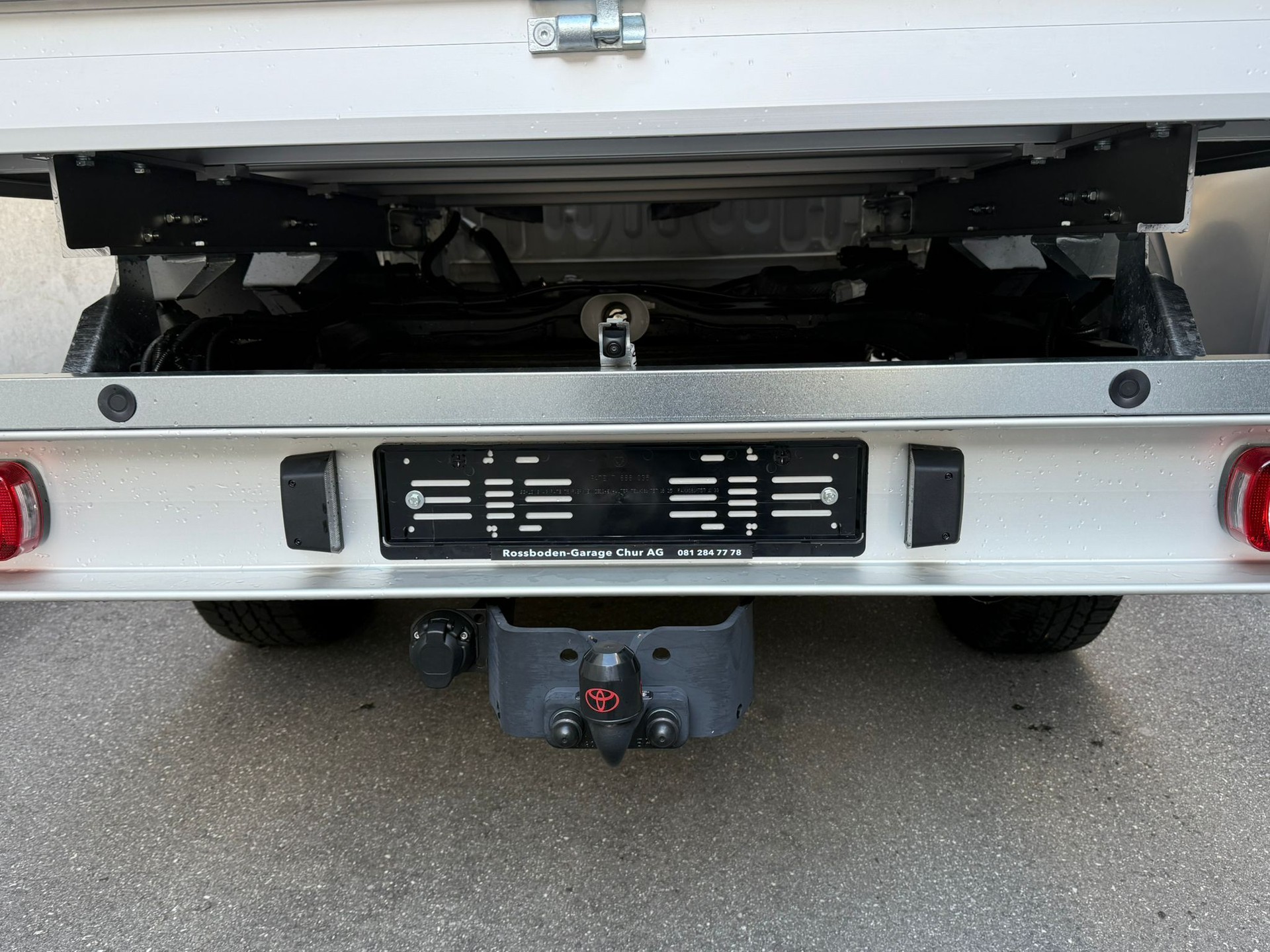 TOYOTA Hilux 2.4d Style Double Cab 4x4 A-image-4
