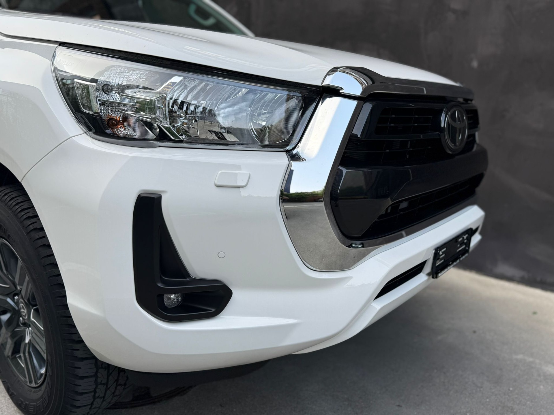 TOYOTA Hilux 2.4d Style Double Cab 4x4 A-image-3