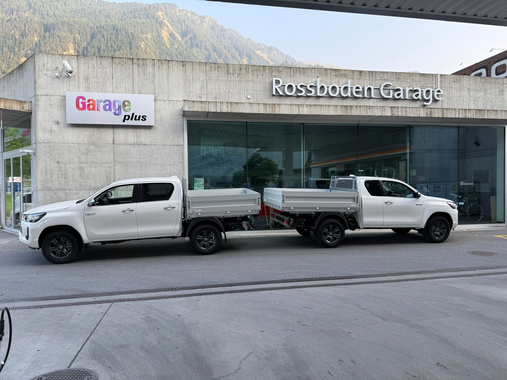 TOYOTA Hilux 2.4d Style Double Cab 4x4 A-image-2