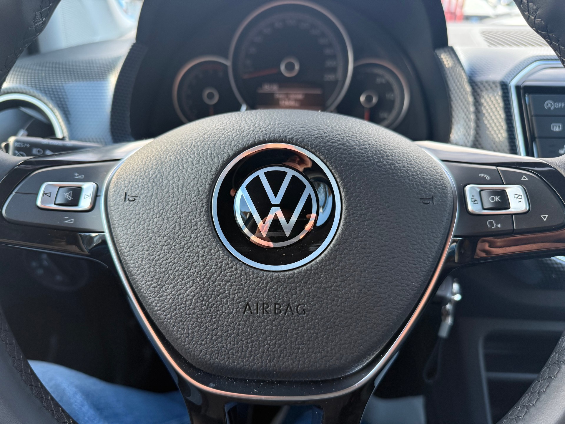 VW Up 1.0 MPI move up-image-10