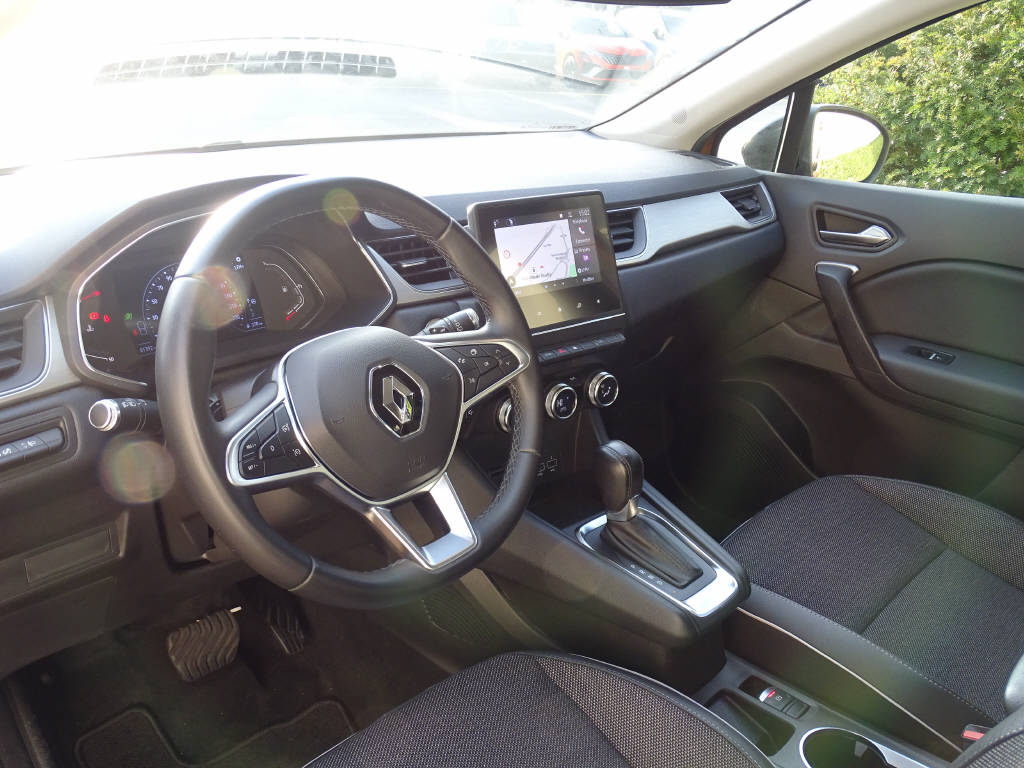 RENAULT Captur 1.3 TCe 140 Intens EDC-image-3