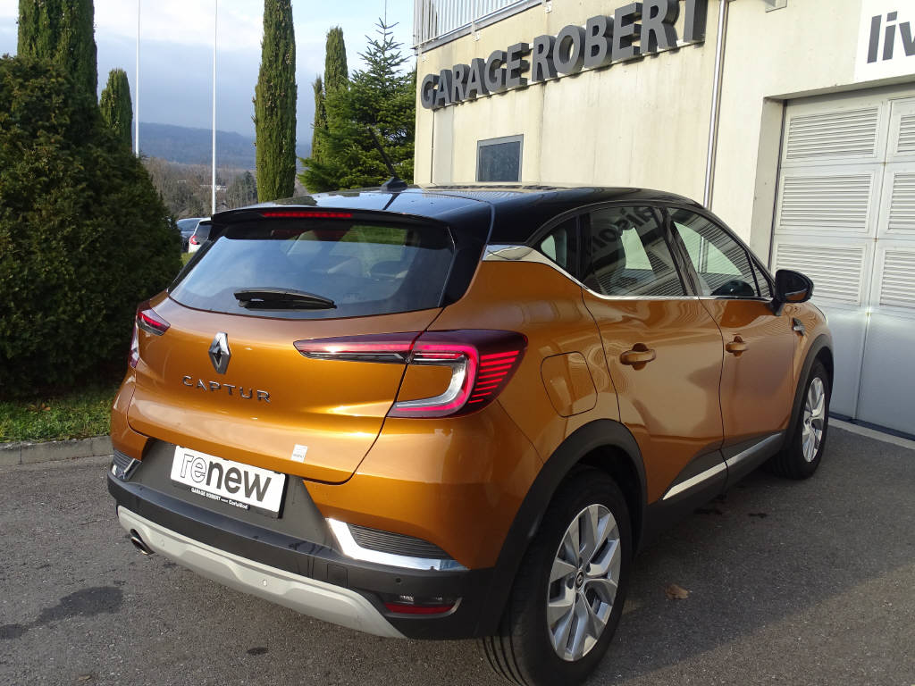 RENAULT Captur 1.3 TCe 140 Intens EDC-image-2