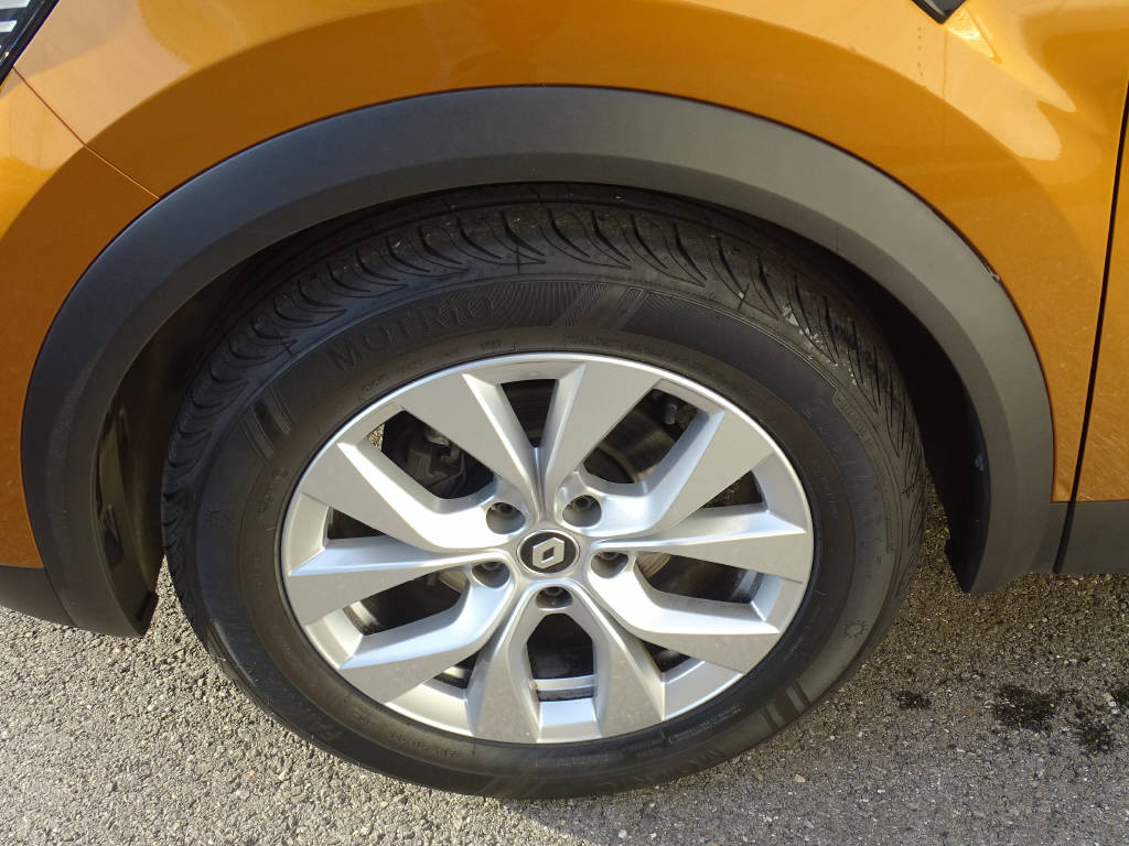 RENAULT Captur 1.3 TCe 140 Intens EDC-image-1