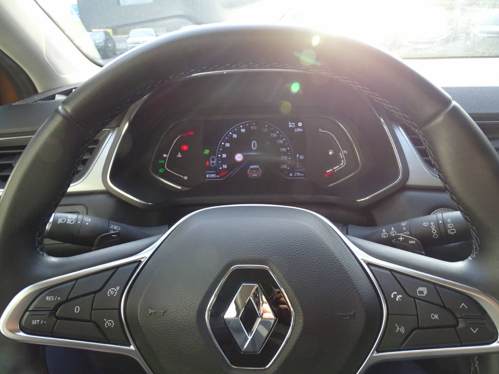 RENAULT Captur 1.3 TCe 140 Intens EDC-image-8