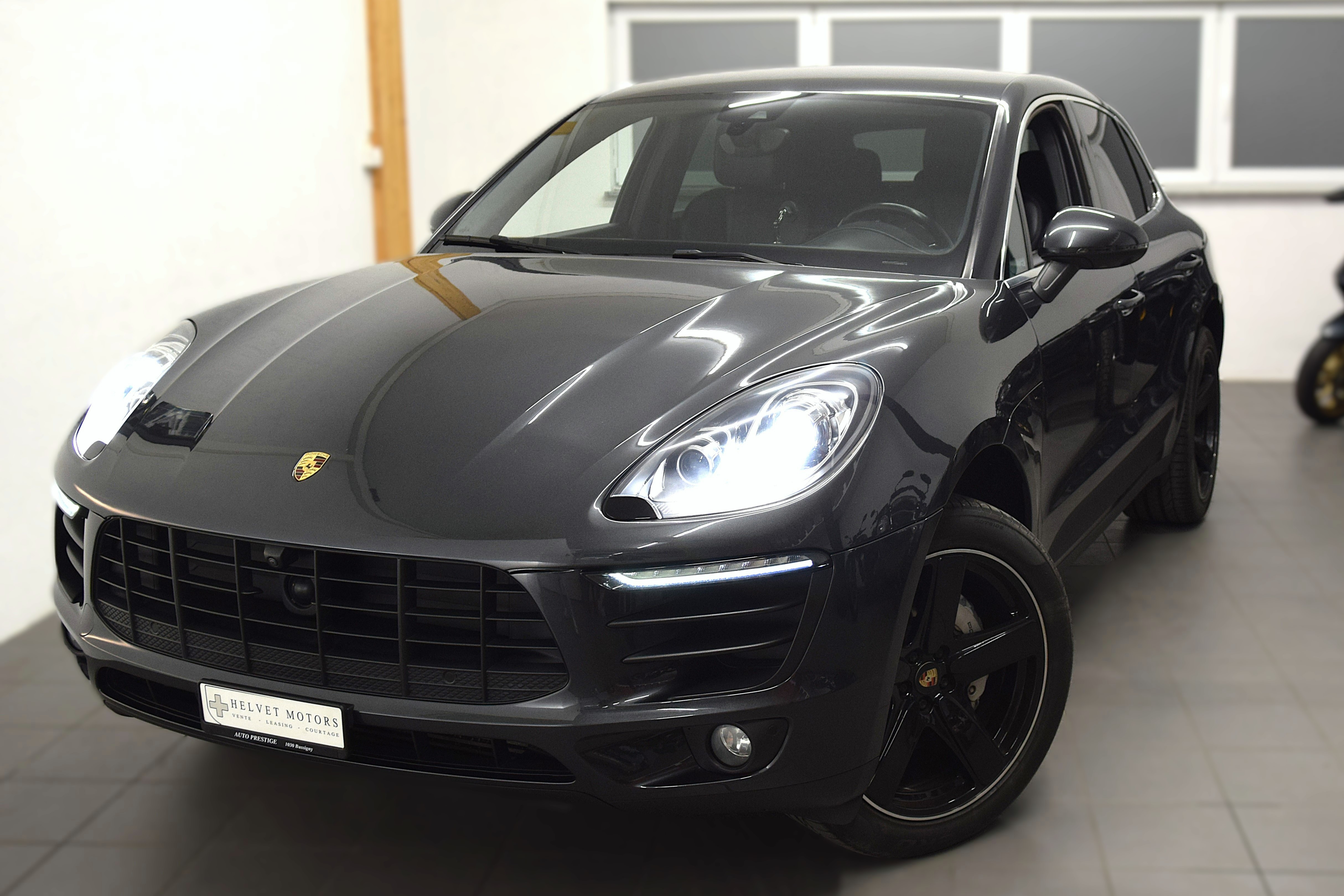 Car photo
