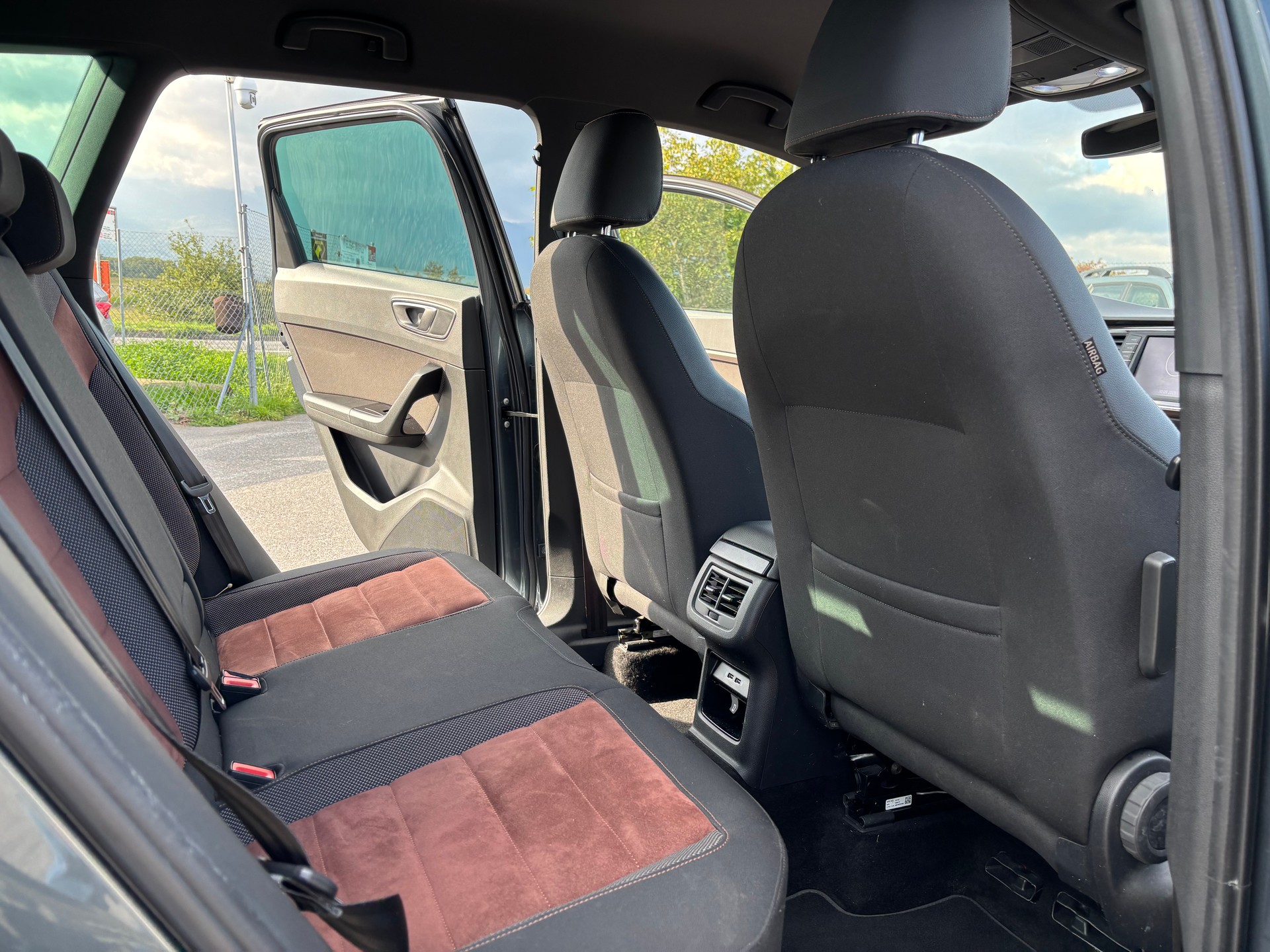 SEAT Ateca 2.0 TSI Xcellence 4Drive DSG-image-12