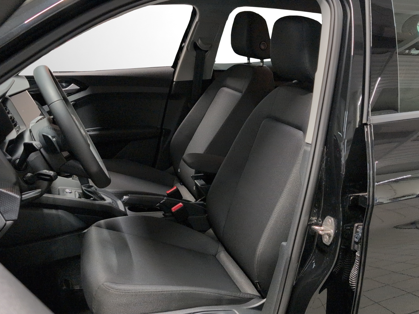 AUDI A1 Sportback 30 TFSI Attraction S-tronic-image-5