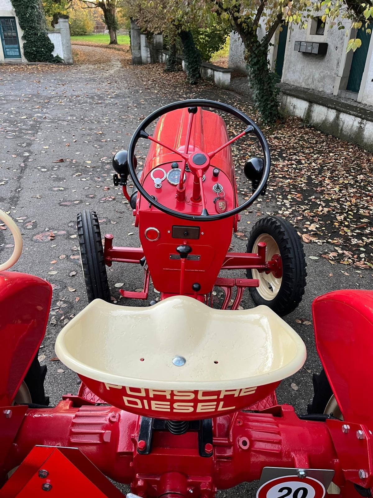 PORSCHE Diesel Junior 108-image-4