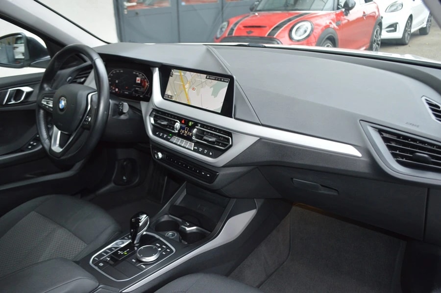 BMW 118i Steptronic-image-6