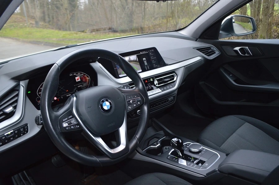 BMW 118i Steptronic-image-4