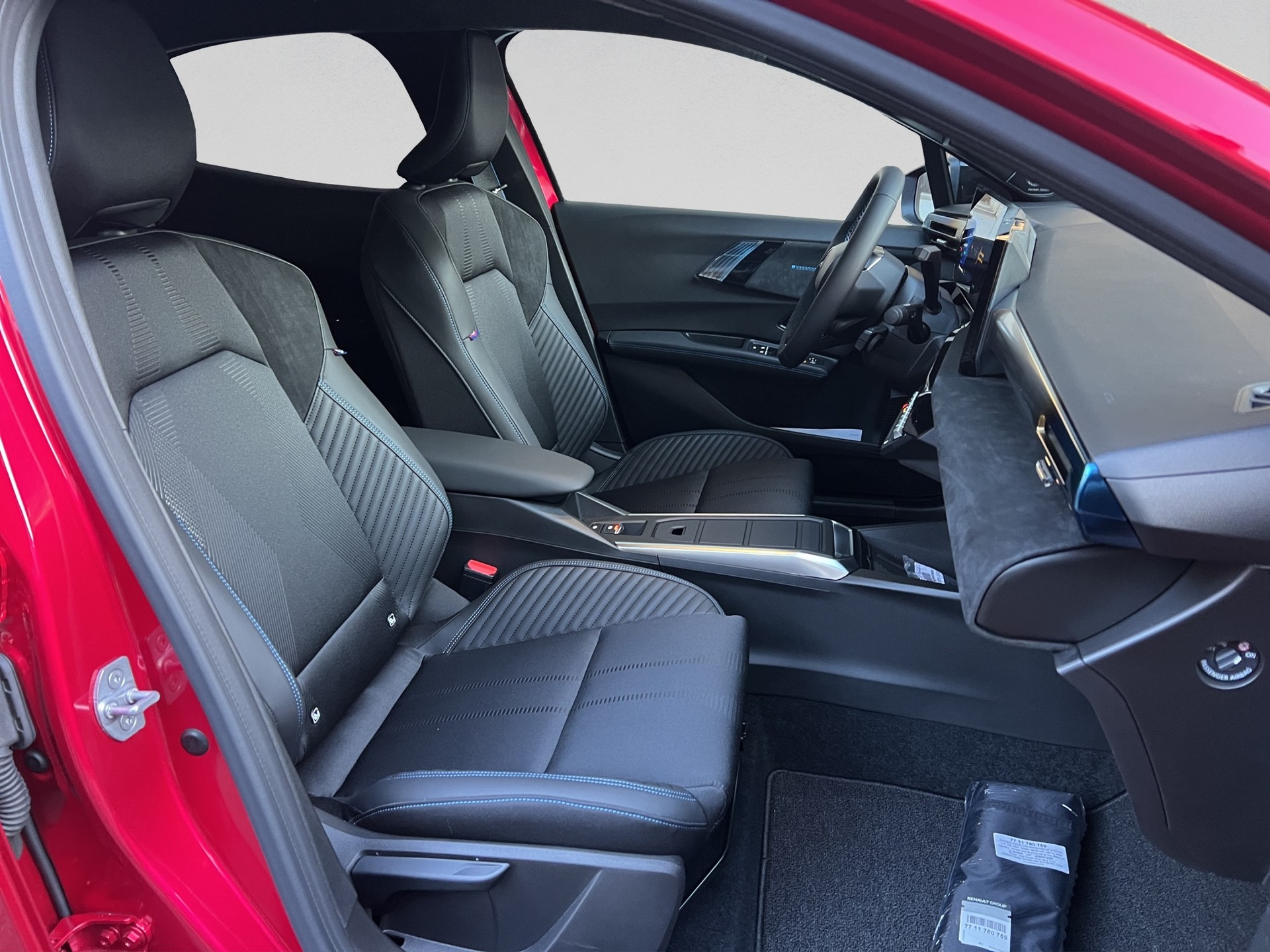 RENAULT Clio 1.8 E-Tech Esprit Alpine-image-7