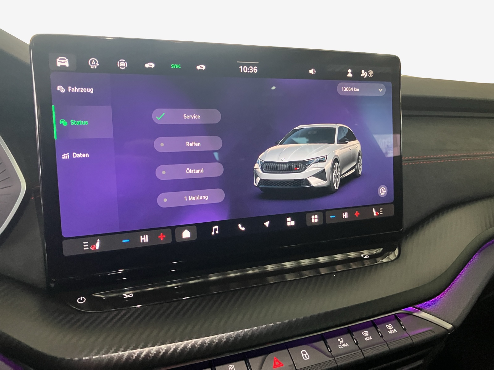 SKODA Octavia Combi 2.0 TSI DSG RS-image-10