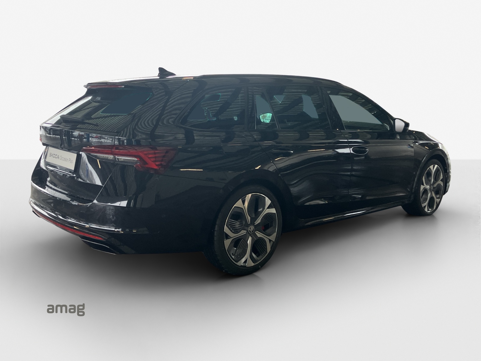 SKODA Octavia Combi 2.0 TSI DSG RS-image-4