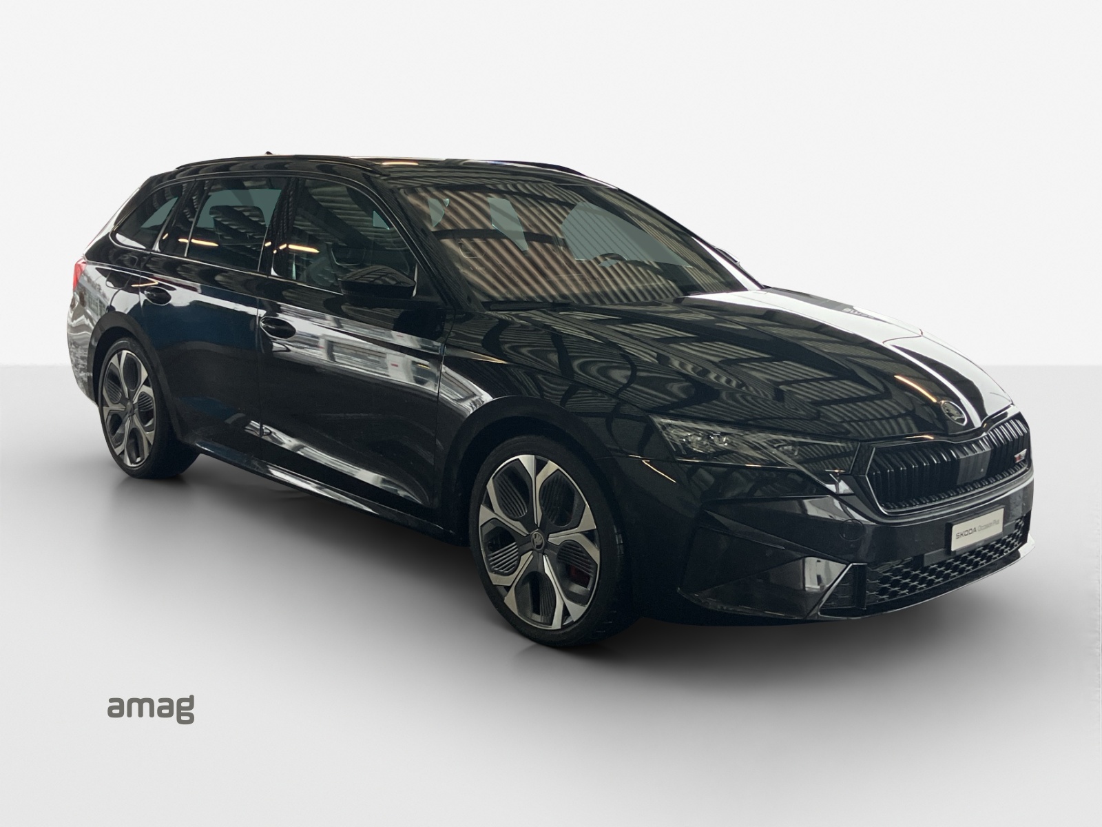 SKODA Octavia Combi 2.0 TSI DSG RS-image-5