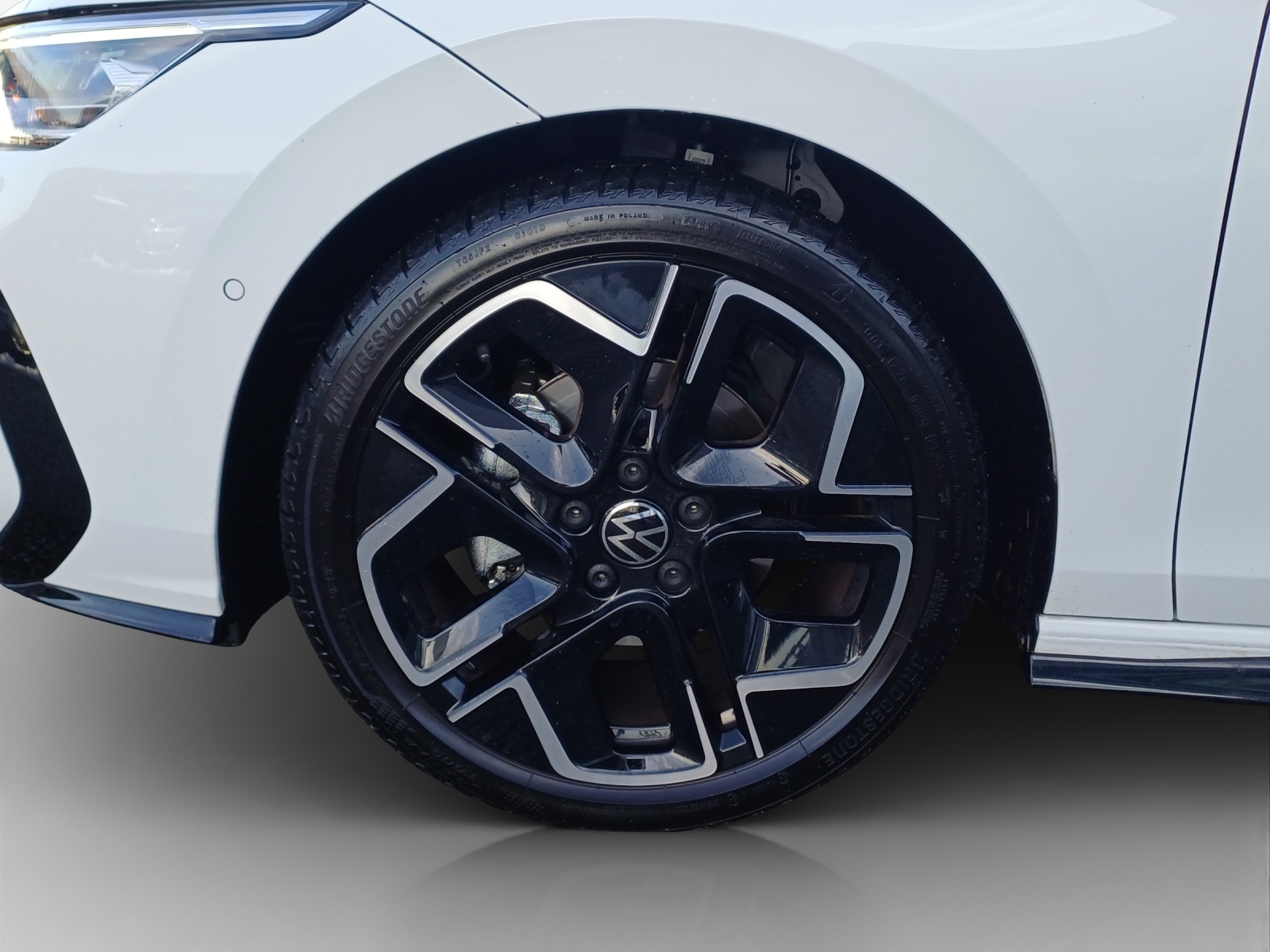 VW Golf 1.5 e TSI mHEV R-Line DSG-image-15