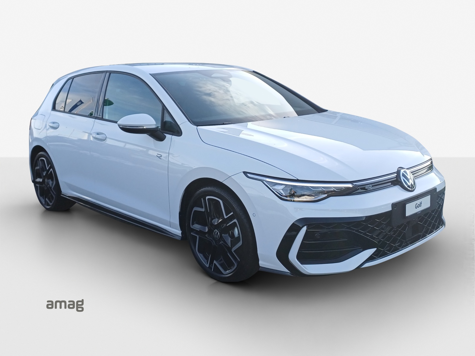 VW Golf 1.5 e TSI mHEV R-Line DSG-image-5