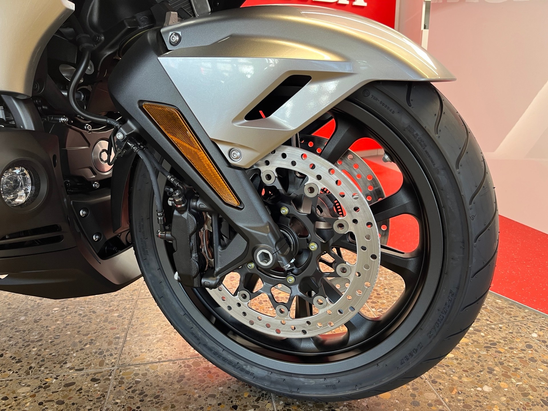 HONDA GL 1800 DA DCT Goldwing-image-8