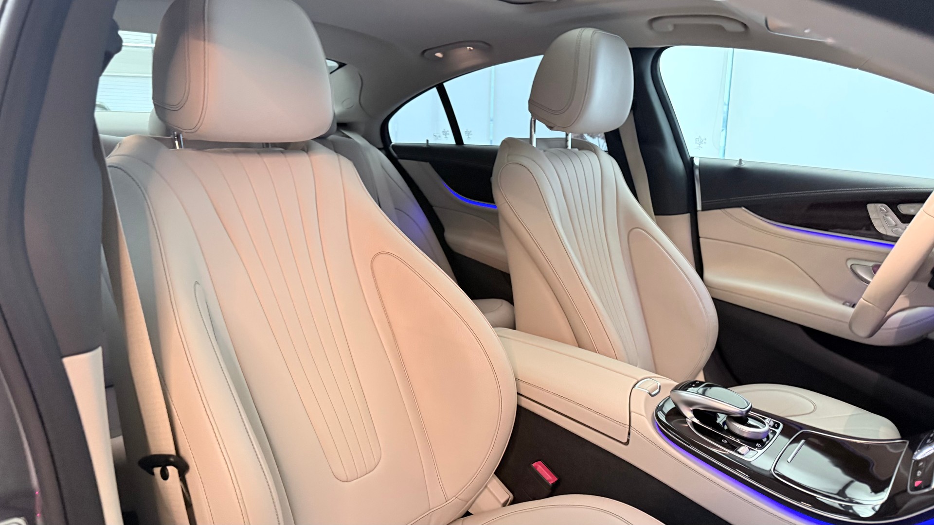 MERCEDES-BENZ CLS 450 4matic-image-24