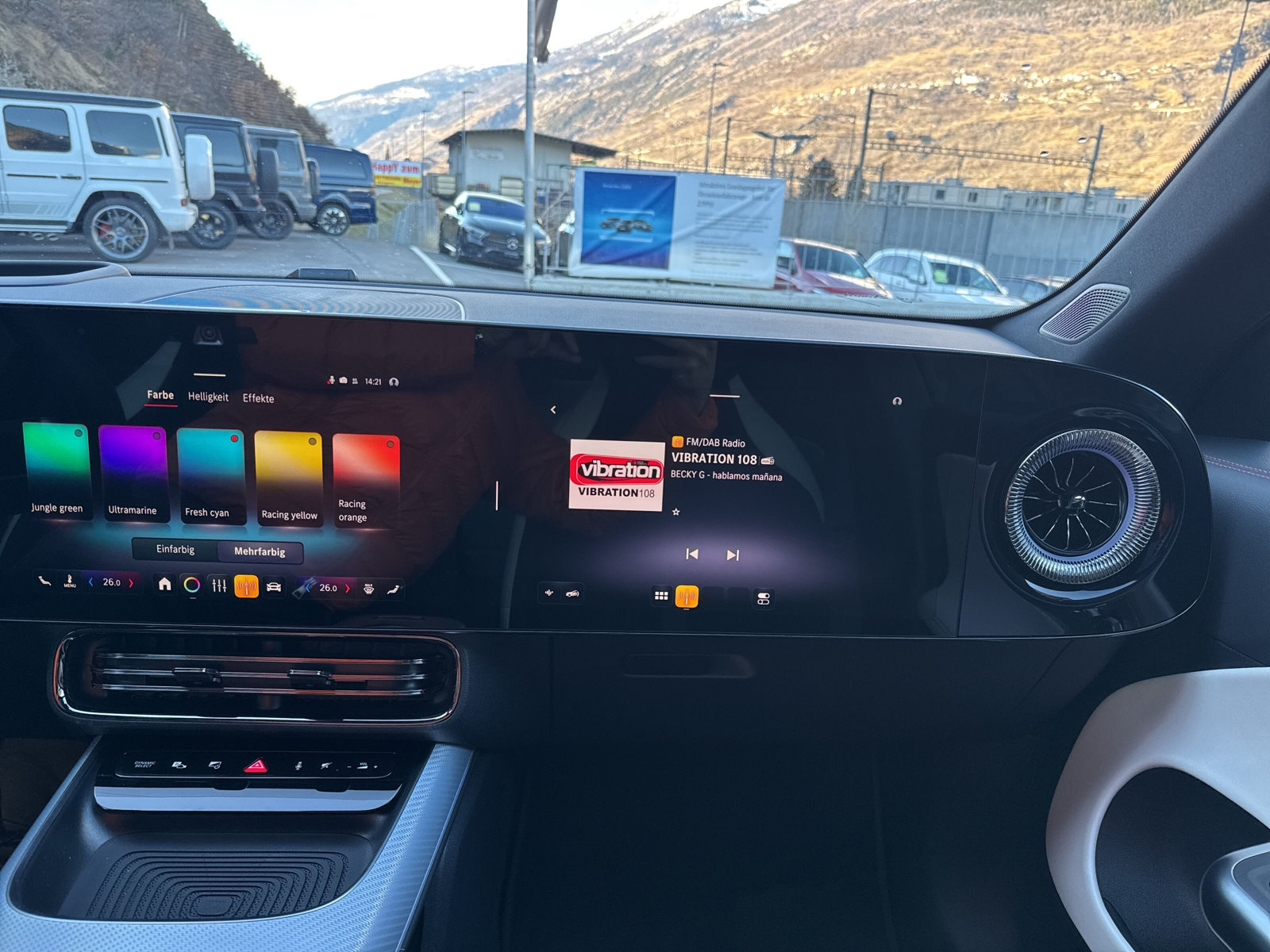 MERCEDES-BENZ CLA 220 8G-DCT 4Matic-image-23