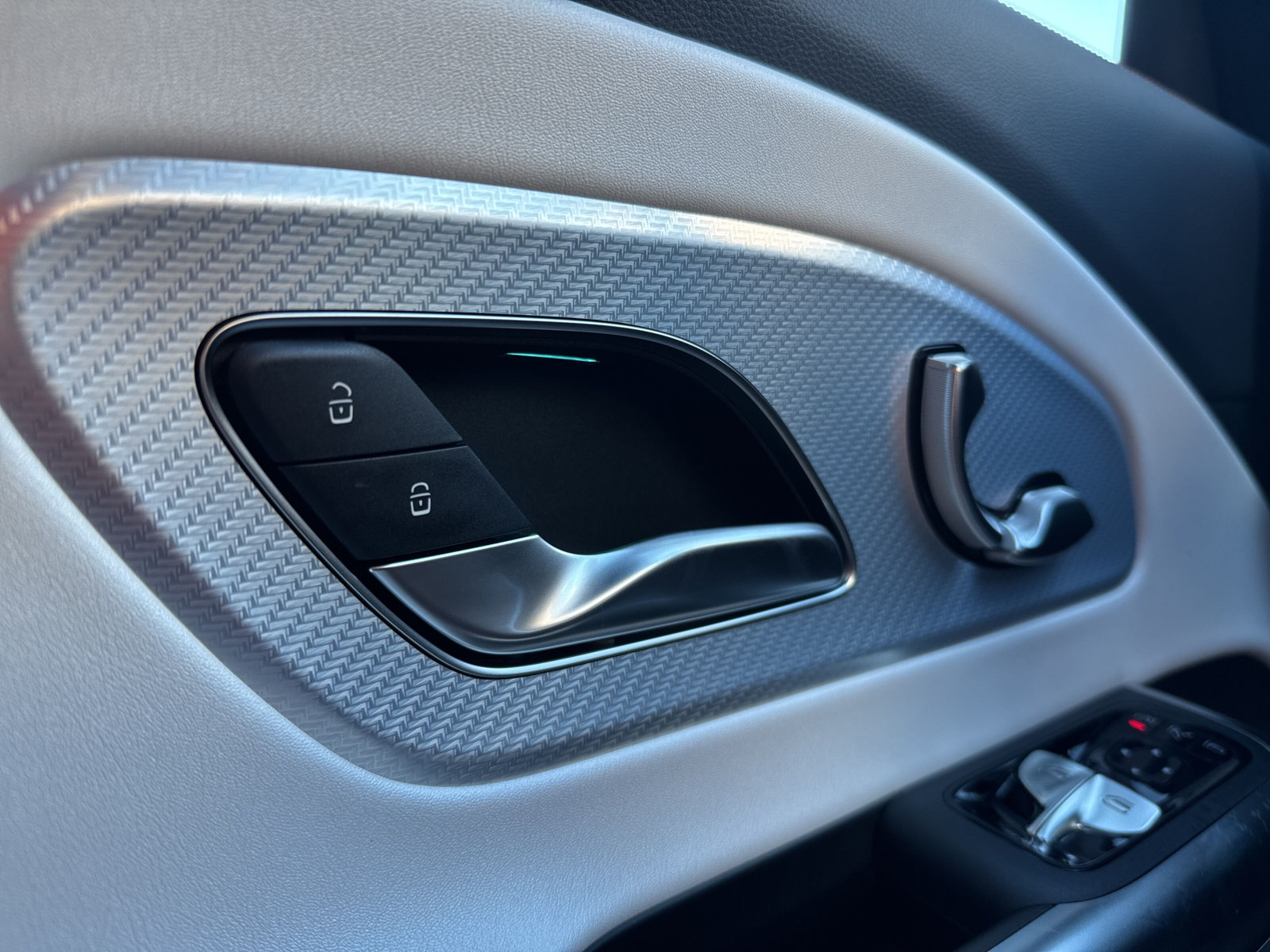 MERCEDES-BENZ CLA 220 8G-DCT 4Matic-image-26