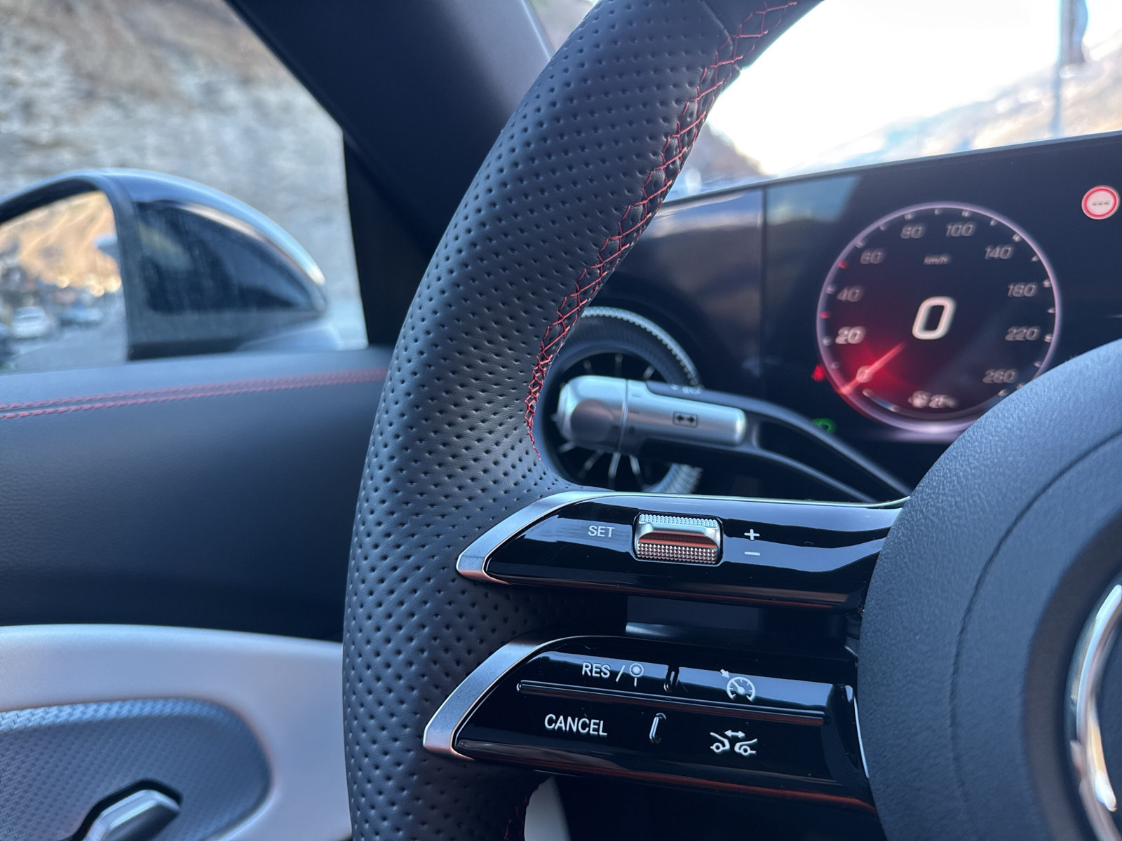 MERCEDES-BENZ CLA 220 8G-DCT 4Matic-image-25