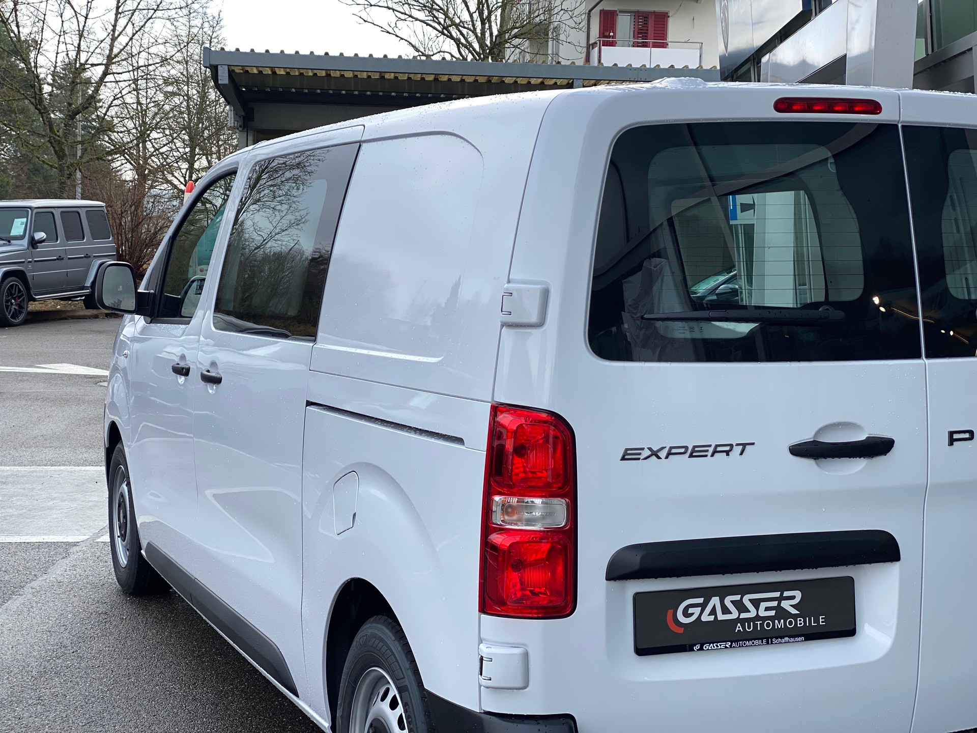 PEUGEOT Expert 1.5 BlueHDi 120 S&S Standard-image-4