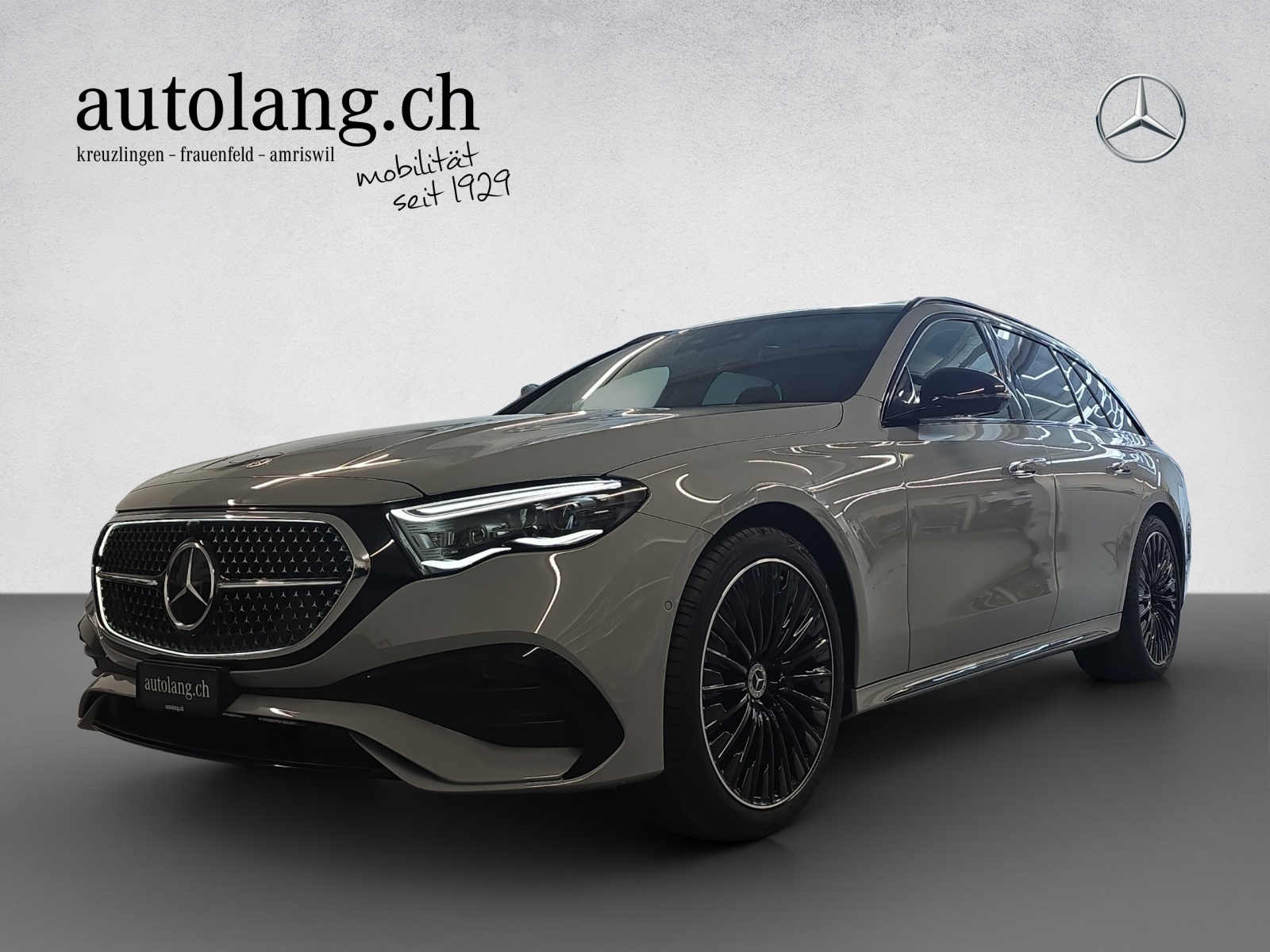 MERCEDES-BENZ E 220 d AMG Line 4Matic T-Modell-showroom-element-1