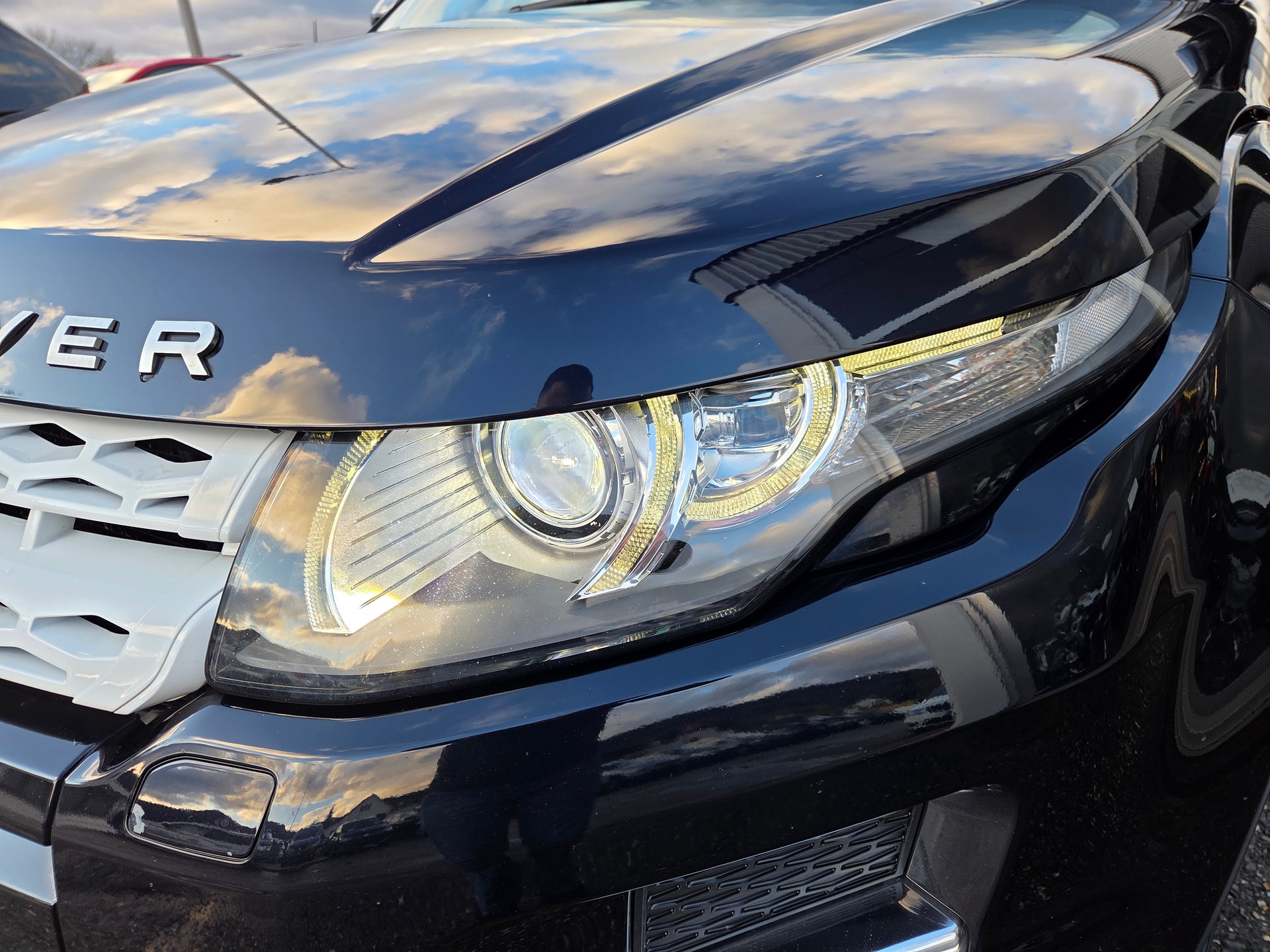 LAND ROVER Range Rover Evoque 2.2 SD4 Dynamic AT6-image-24