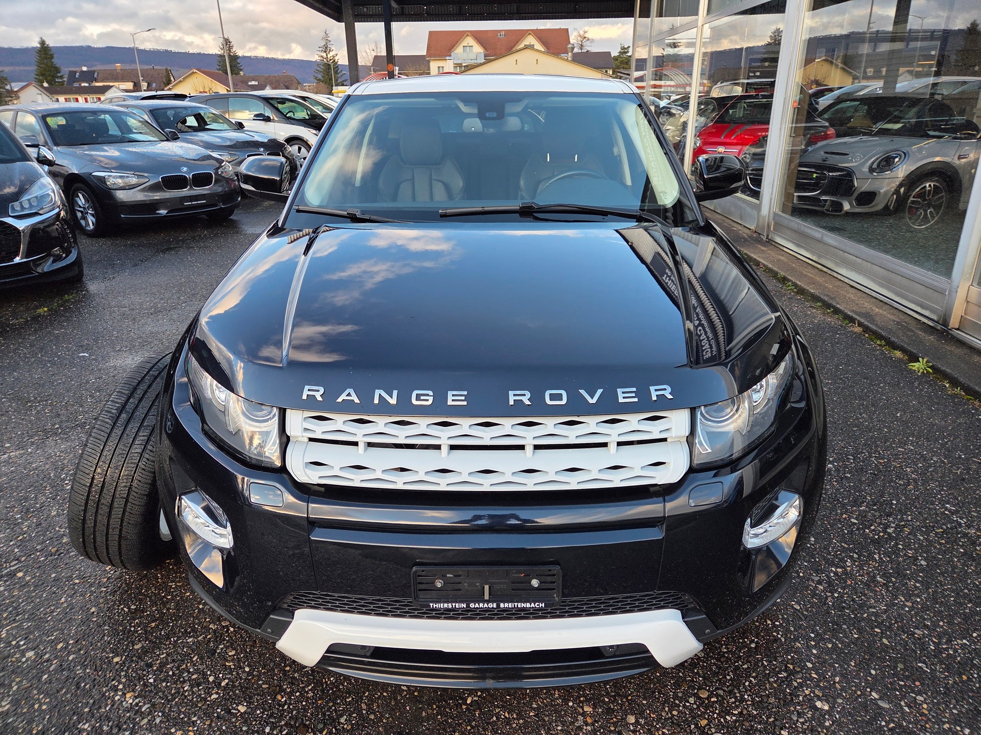 LAND ROVER Range Rover Evoque 2.2 SD4 Dynamic AT6-image-2