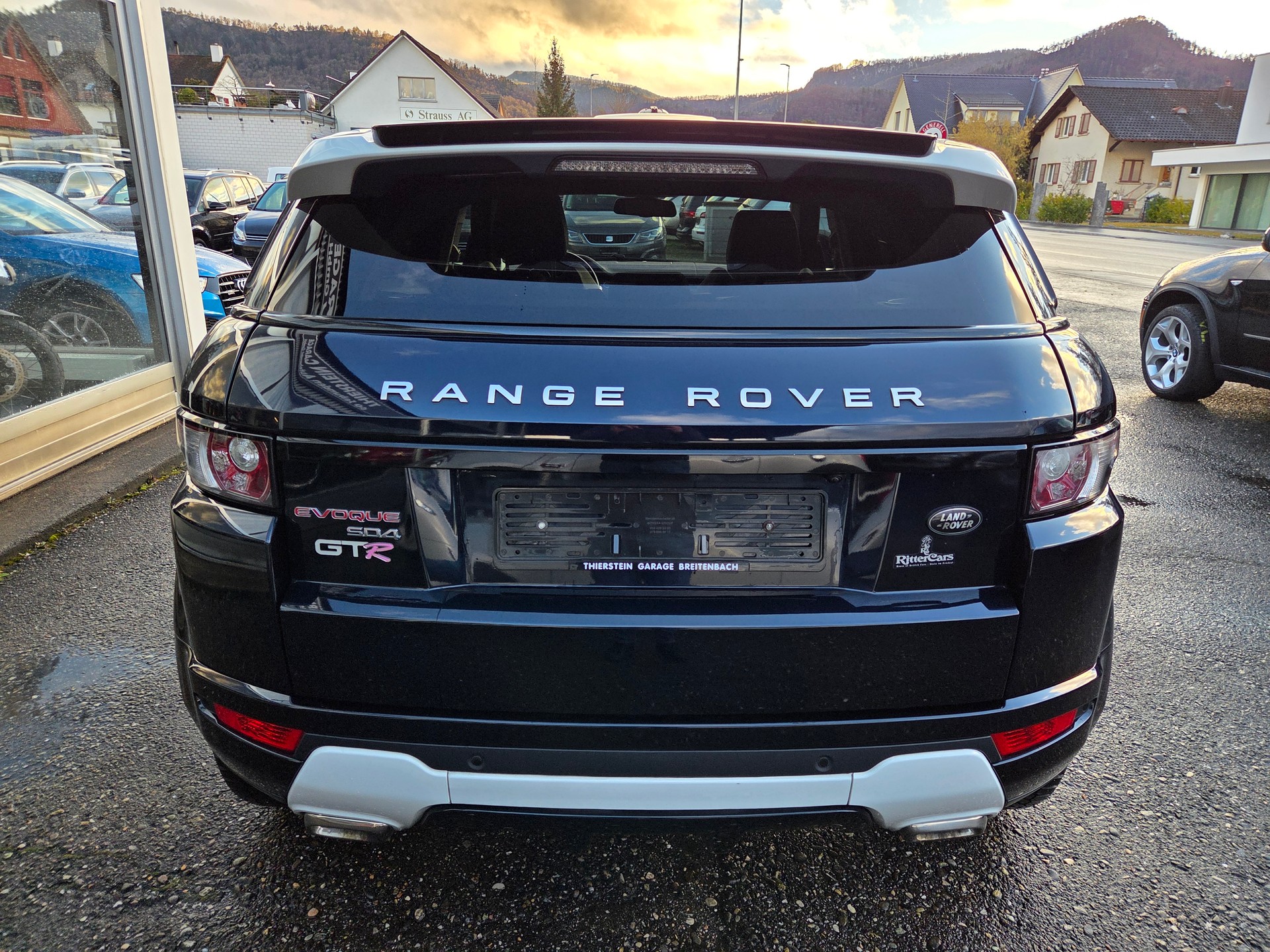 LAND ROVER Range Rover Evoque 2.2 SD4 Dynamic AT6-image-5