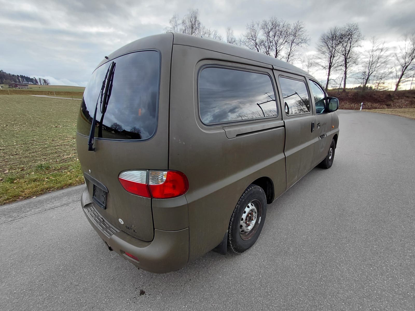 HYUNDAI-image-5