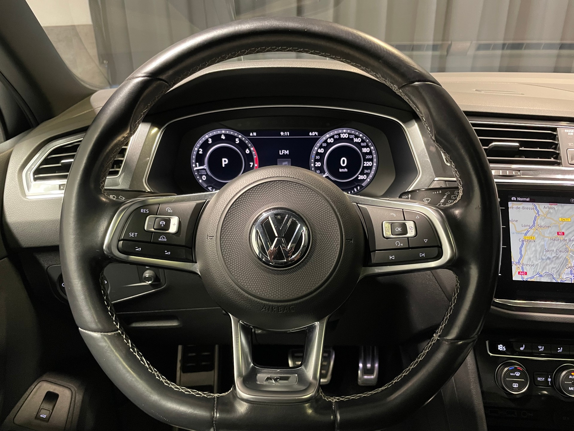 VW Tiguan 2.0TSI R-line 4Motion DSG (32)-image-10