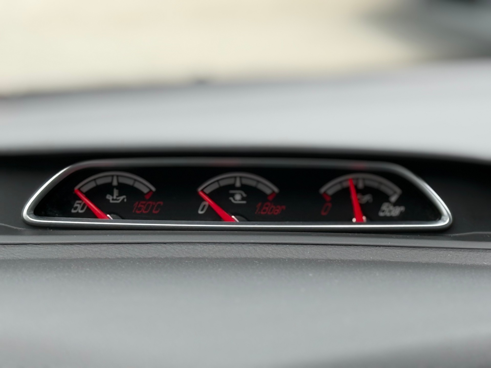 FORD Focus 2.0 SCTi ST-2-image-17