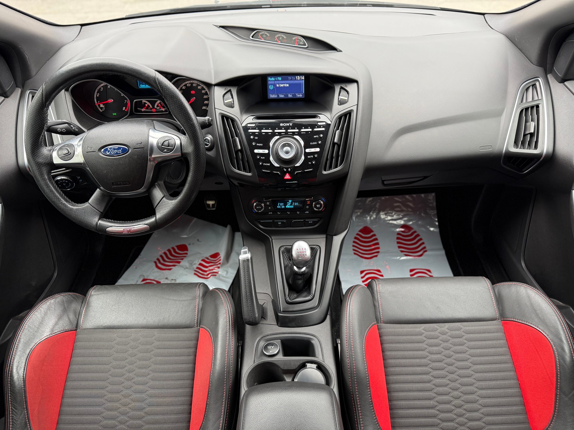 FORD Focus 2.0 SCTi ST-2-image-10