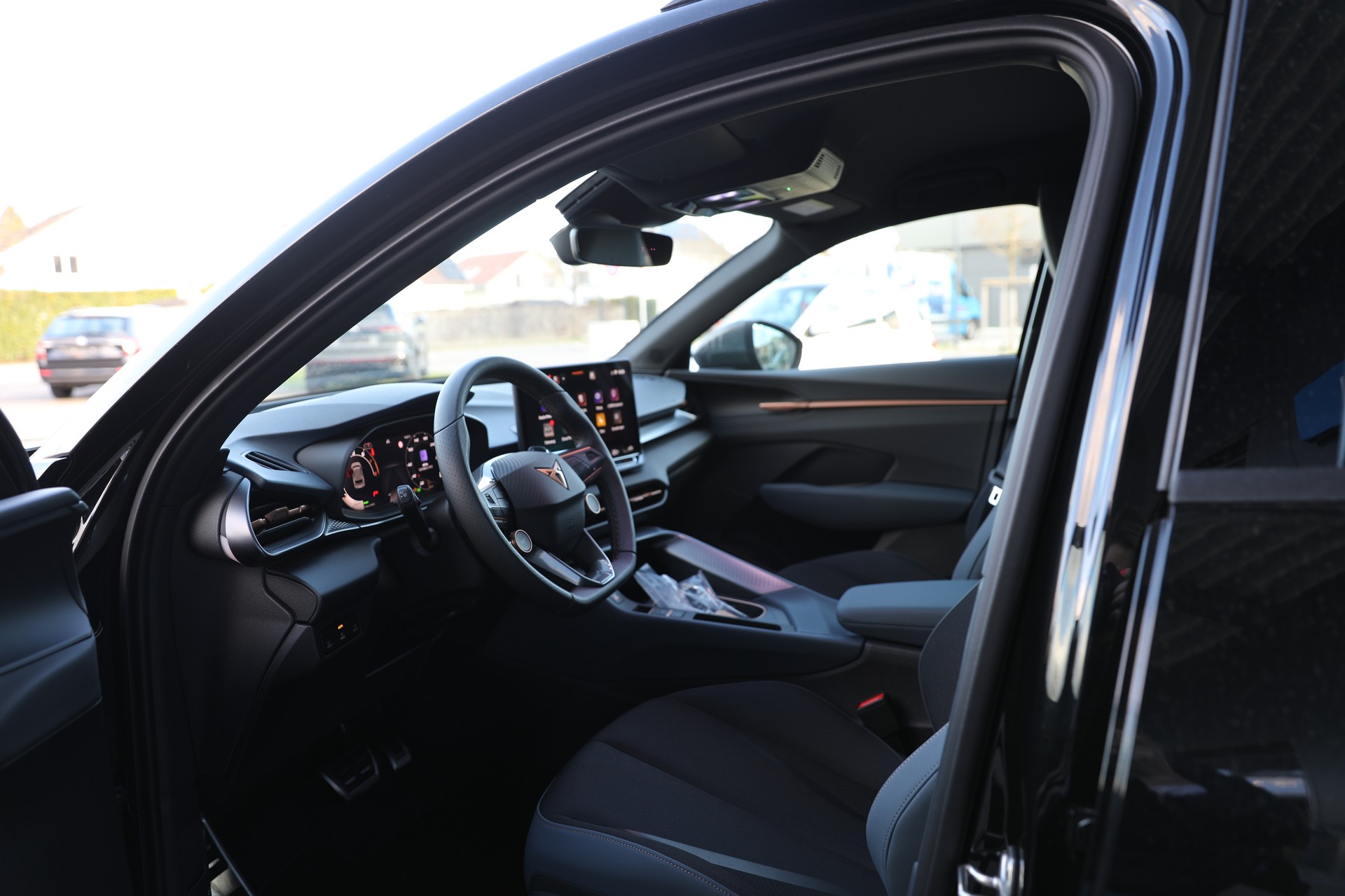 CUPRA Terramar 1.5 eTSI DSG-image-5