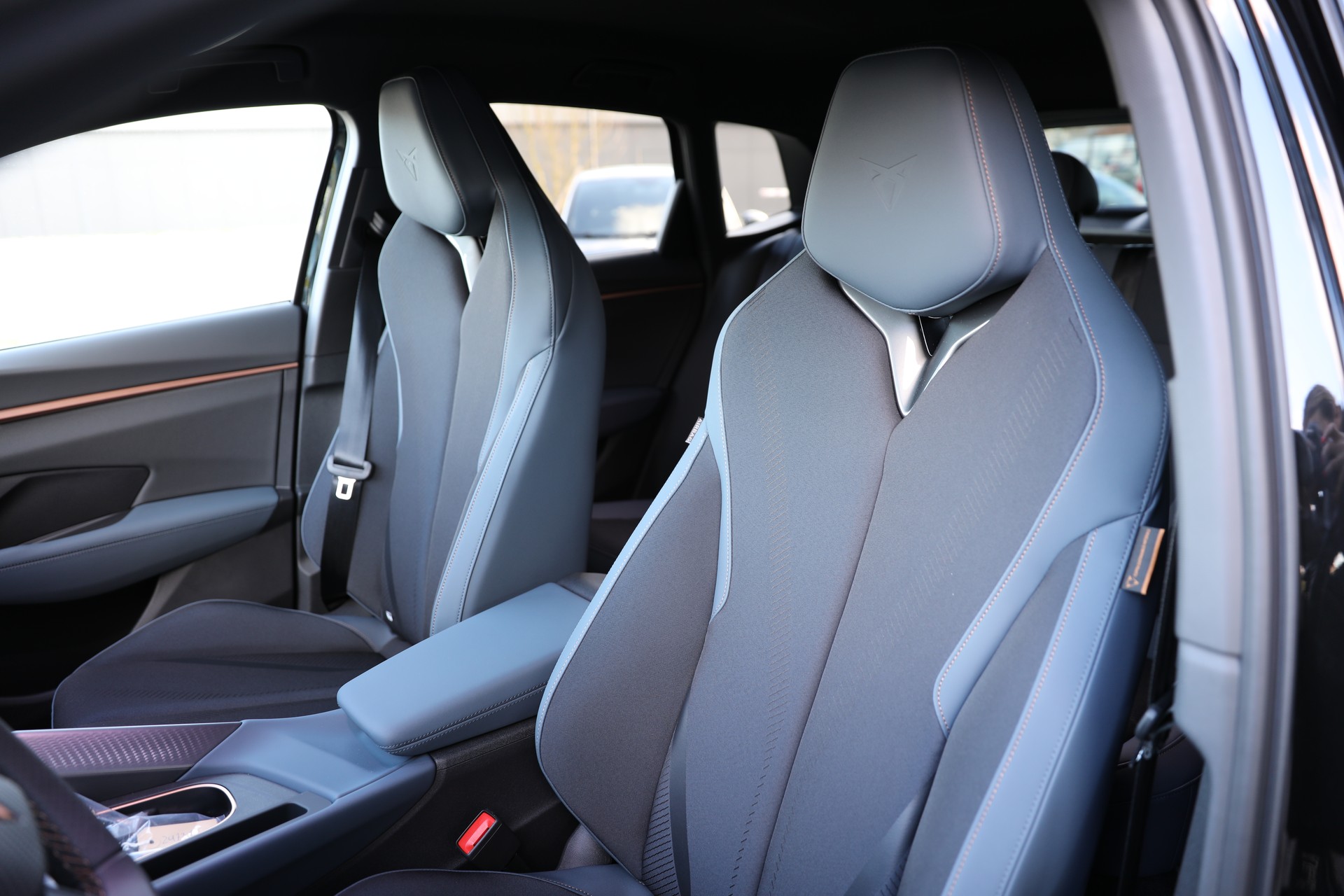 CUPRA Terramar 1.5 eTSI DSG-image-7