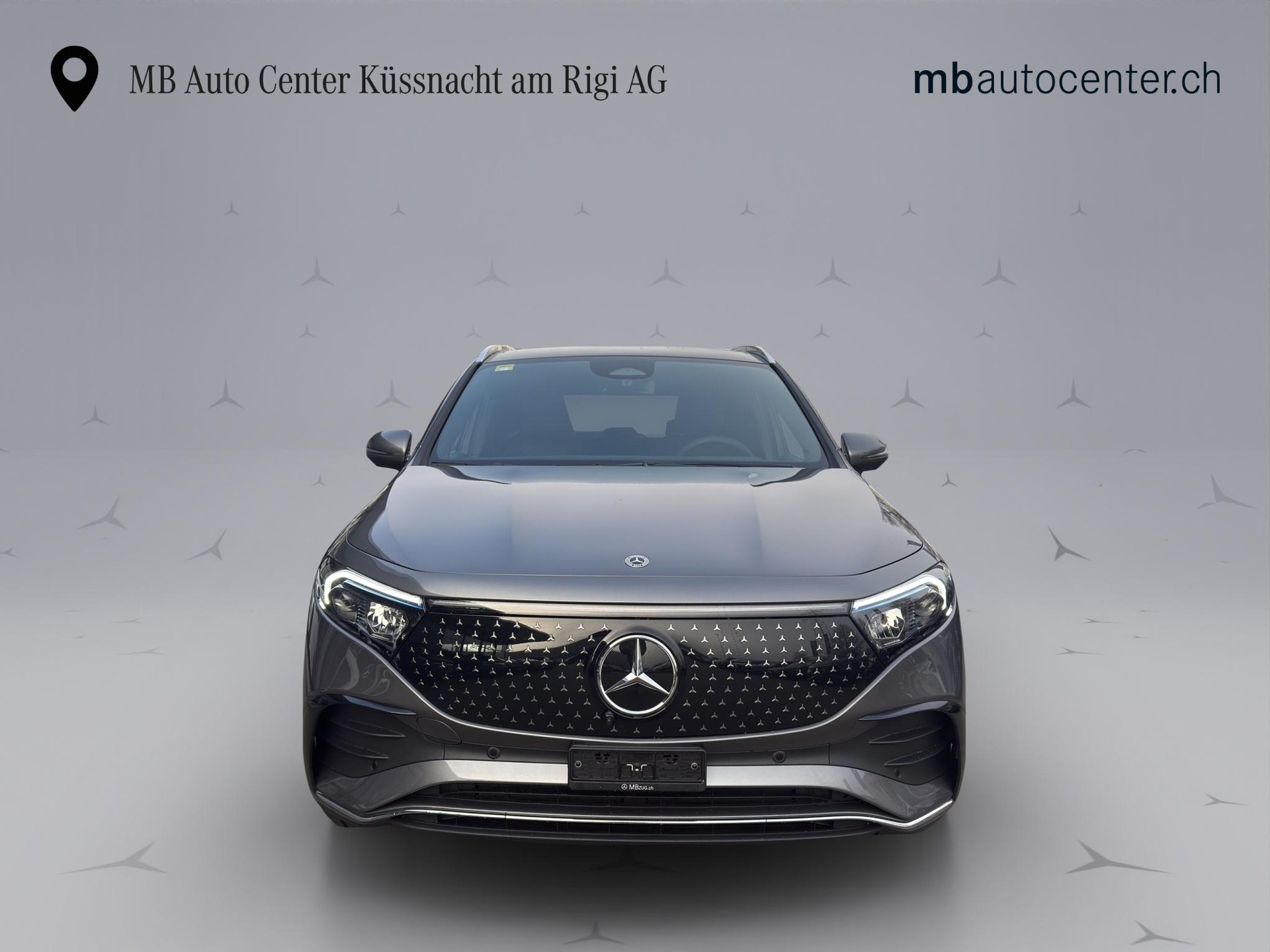 MERCEDES-BENZ EQA 300 AMG Line 4matic-showroom-element-1