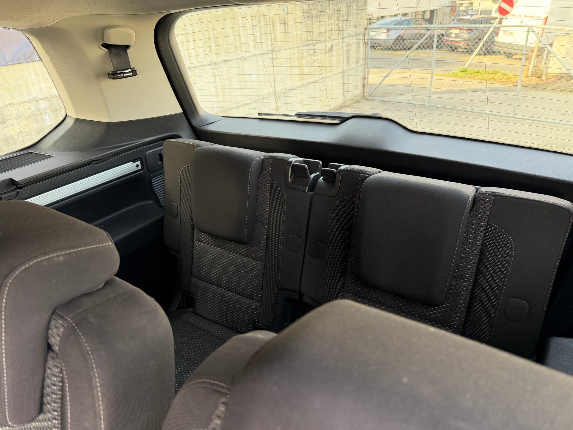 VW Touran 2.0 TDI Comfortline DSG-image-6